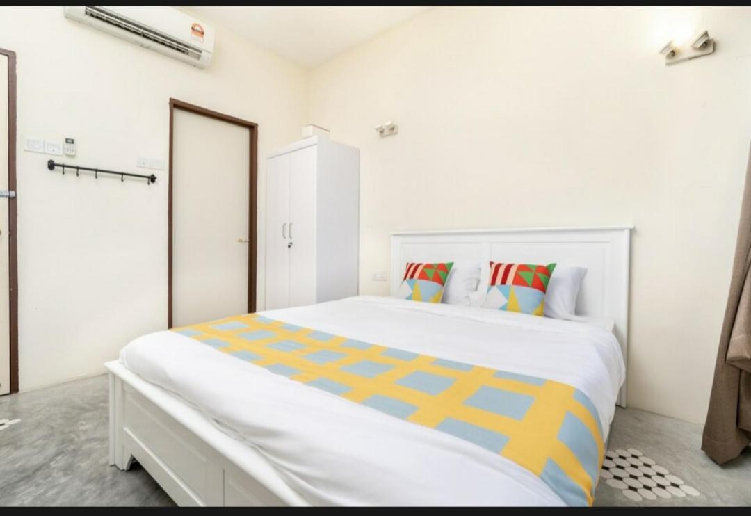 Batu Ferringhi Luxury Seaview Suite - 3Br Экстерьер фото