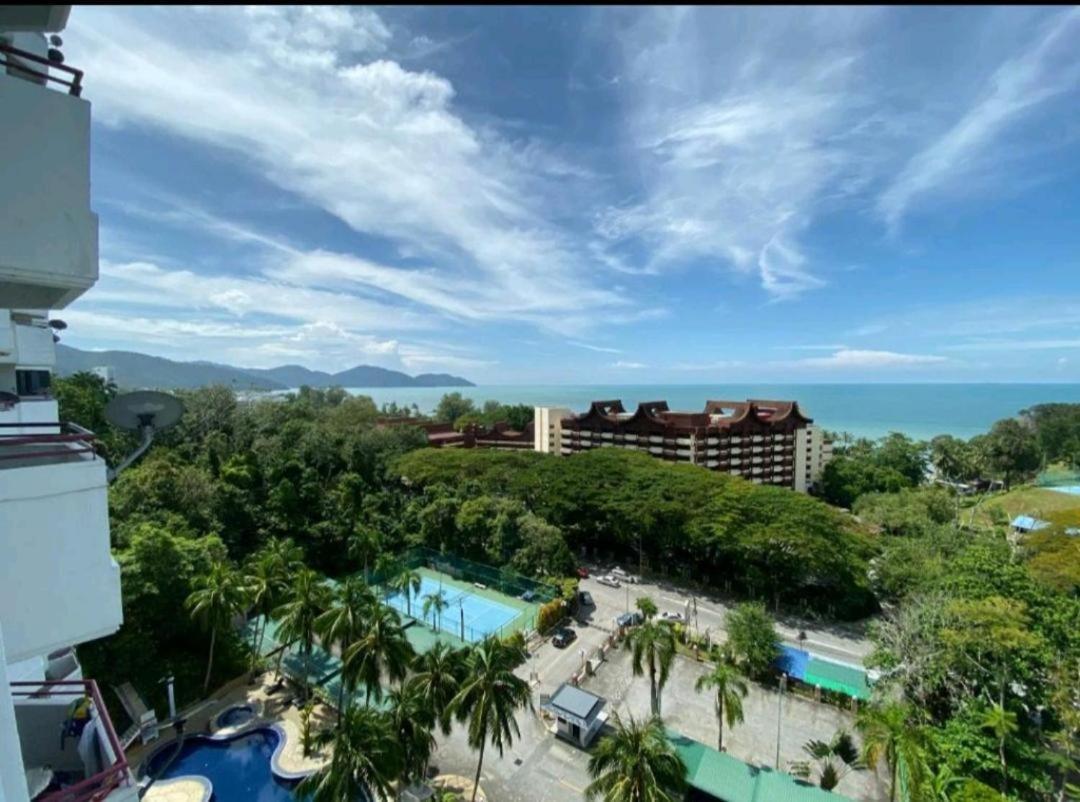 Batu Ferringhi Luxury Seaview Suite - 3Br Экстерьер фото