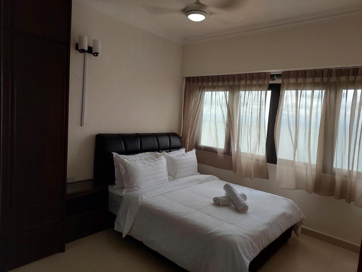 Batu Ferringhi Luxury Seaview Suite - 3Br Экстерьер фото