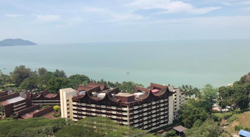 Batu Ferringhi Luxury Seaview Suite - 3Br Экстерьер фото